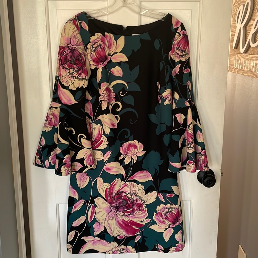 Gorgeous floral Eliza J dress size 8
